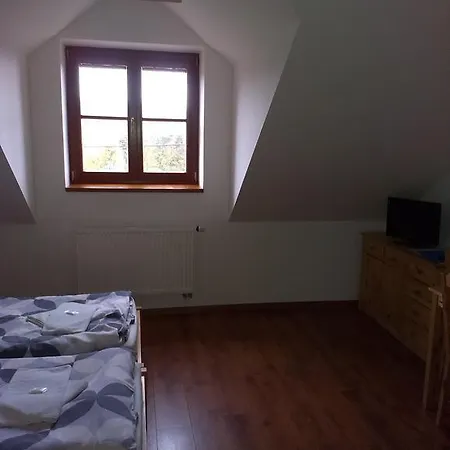 Pod Vyhlidkou 3* Pecka
