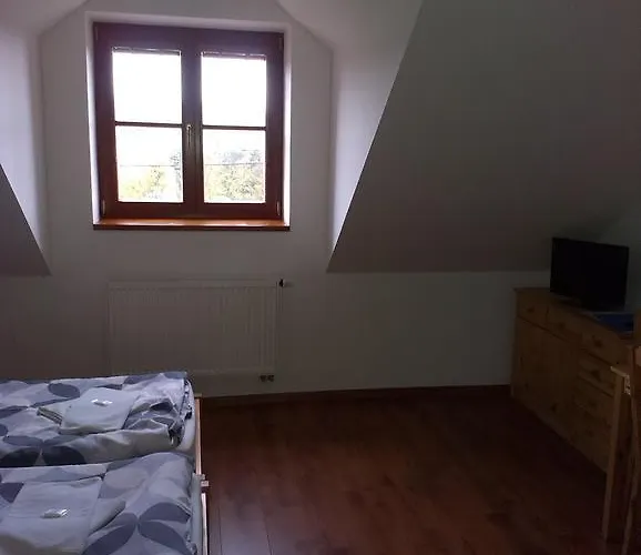 Pod Vyhlidkou 3* Pecka