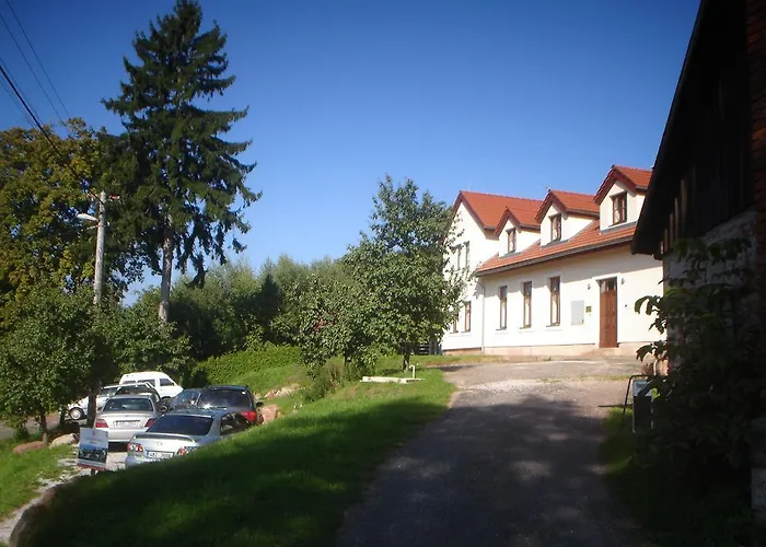 Pod Vyhlidkou 3*