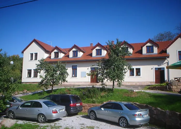 Pod Vyhlidkou 3* Pecka